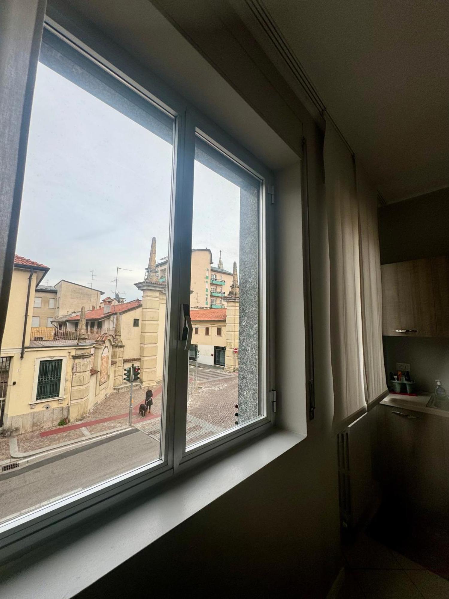 Casa Tito - Accogliente Monolocale A Due Passi Dalla Stazione Cesano Maderno Εξωτερικό φωτογραφία